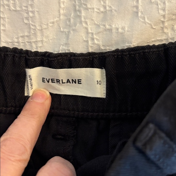 Everlane The Trouser In Buttersoft Black
size 10
NWT
Casual effortless - Picture 11 of 17